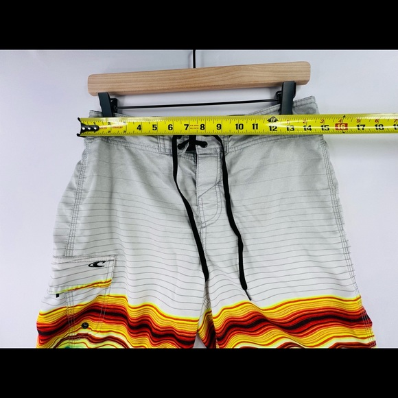 O’NEILL MENS SZ 29 MULTICOLORED STRIPED SURFING SWIMMING BOARD SHORTS - Picture 6 of 8